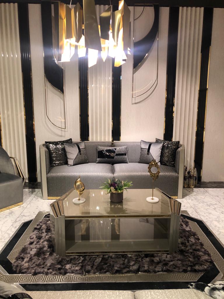 G-Lotus Living Room Settee