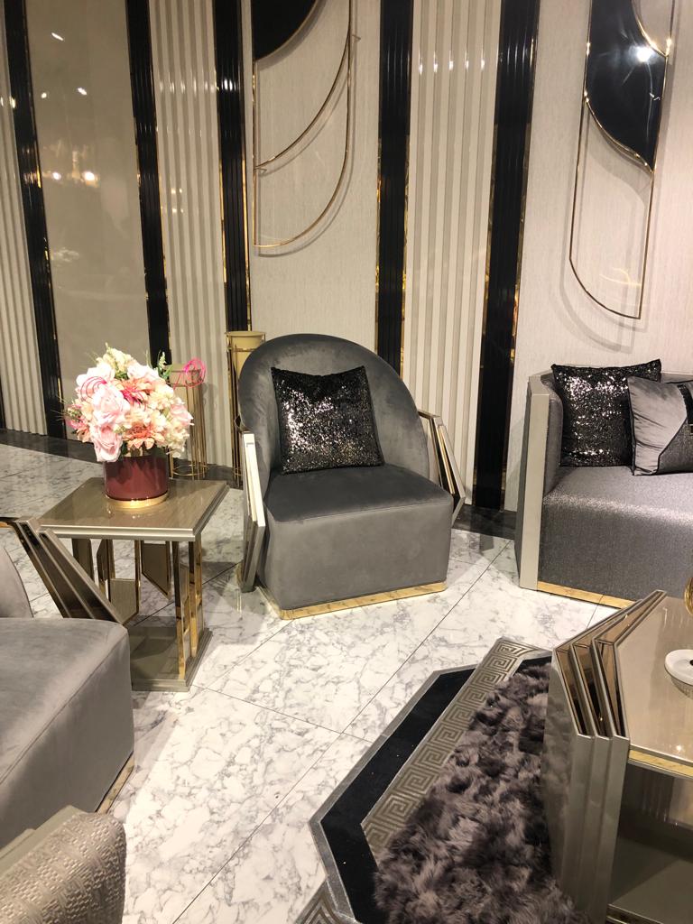 G-Lotus Living Room Settee