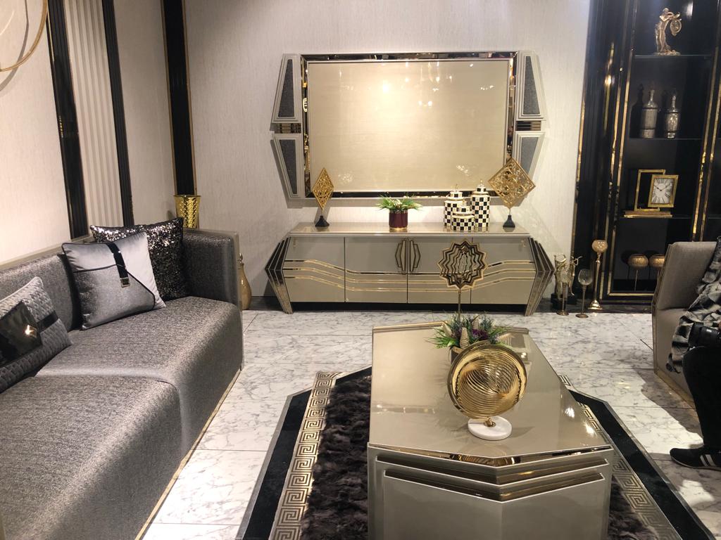G-Lotus Living Room Settee