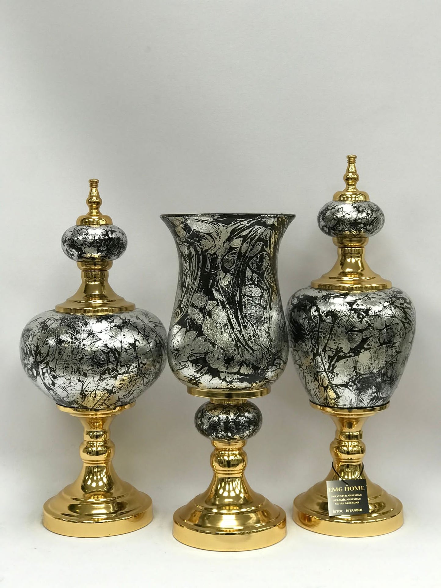G-VEFT401 3-1 White and Gold Decorative Jar Set.
