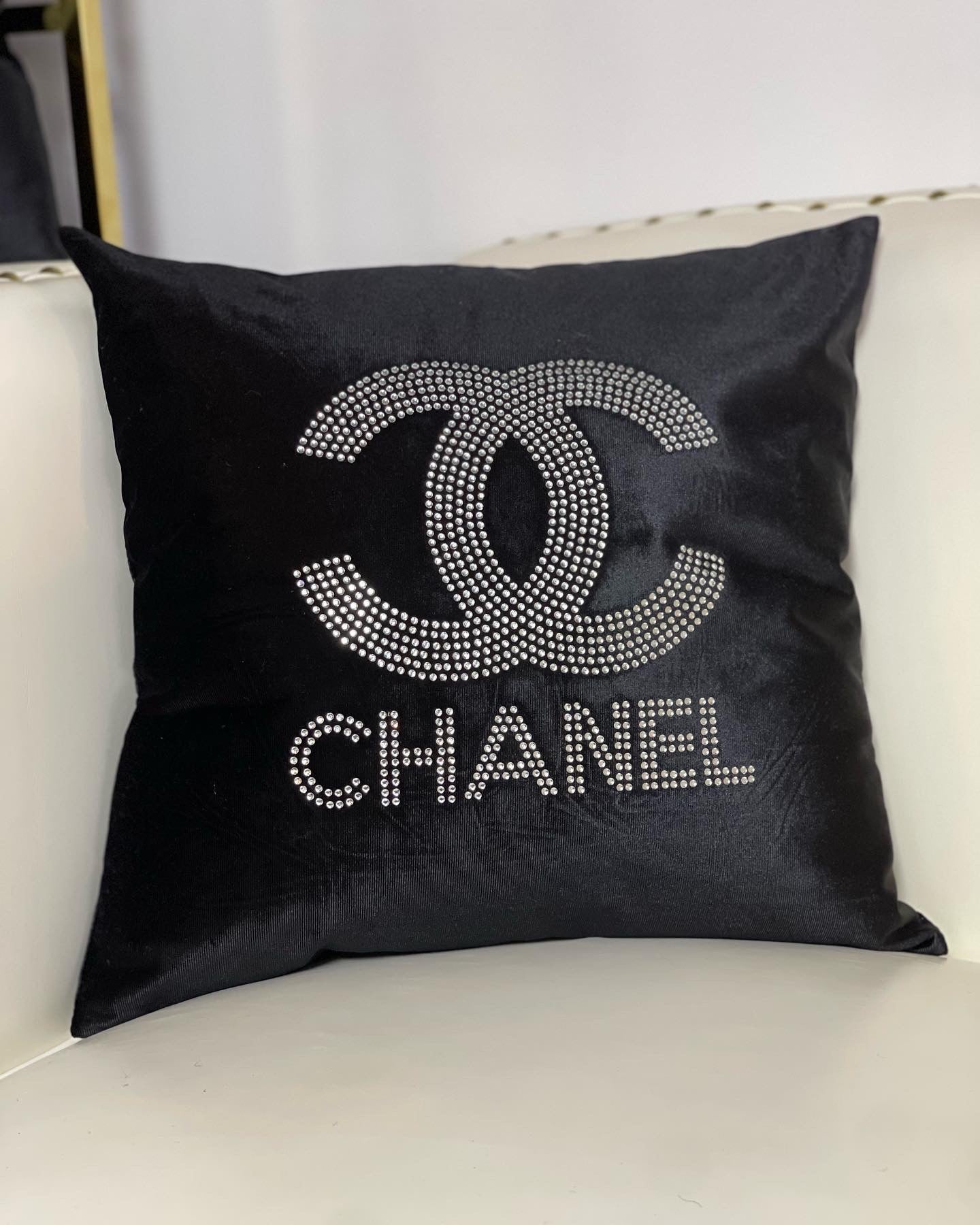  Chanel Pillow