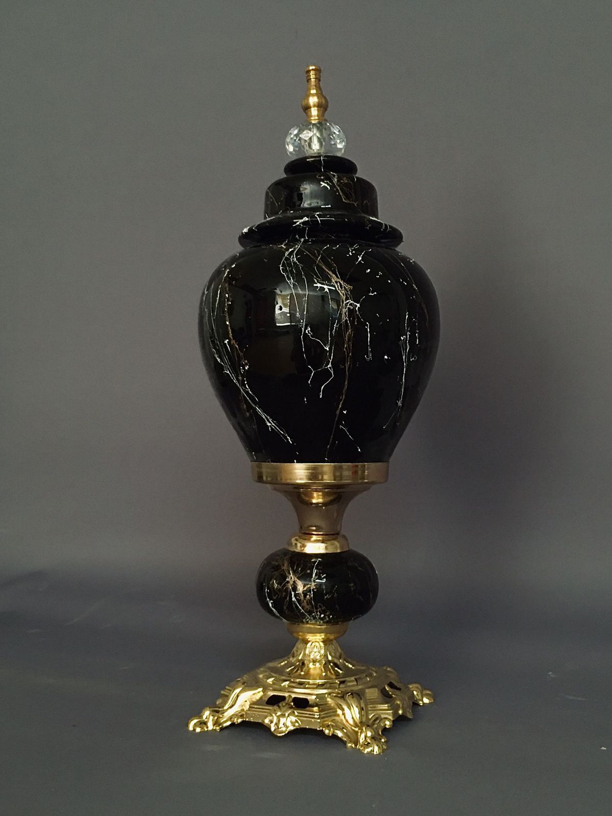 G-VJSER06 2-1 Gold Trim Black Decorative Jar Set