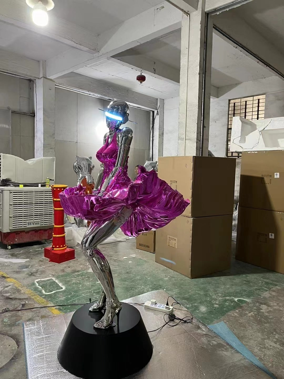 GS- Pink & Silver Exotic Futuristic Marvel LED female Sculpture