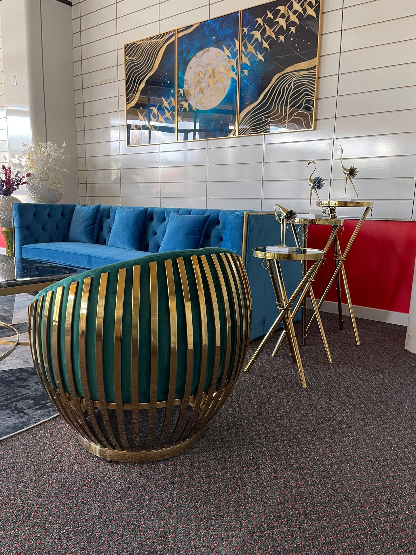 sphere accent chair