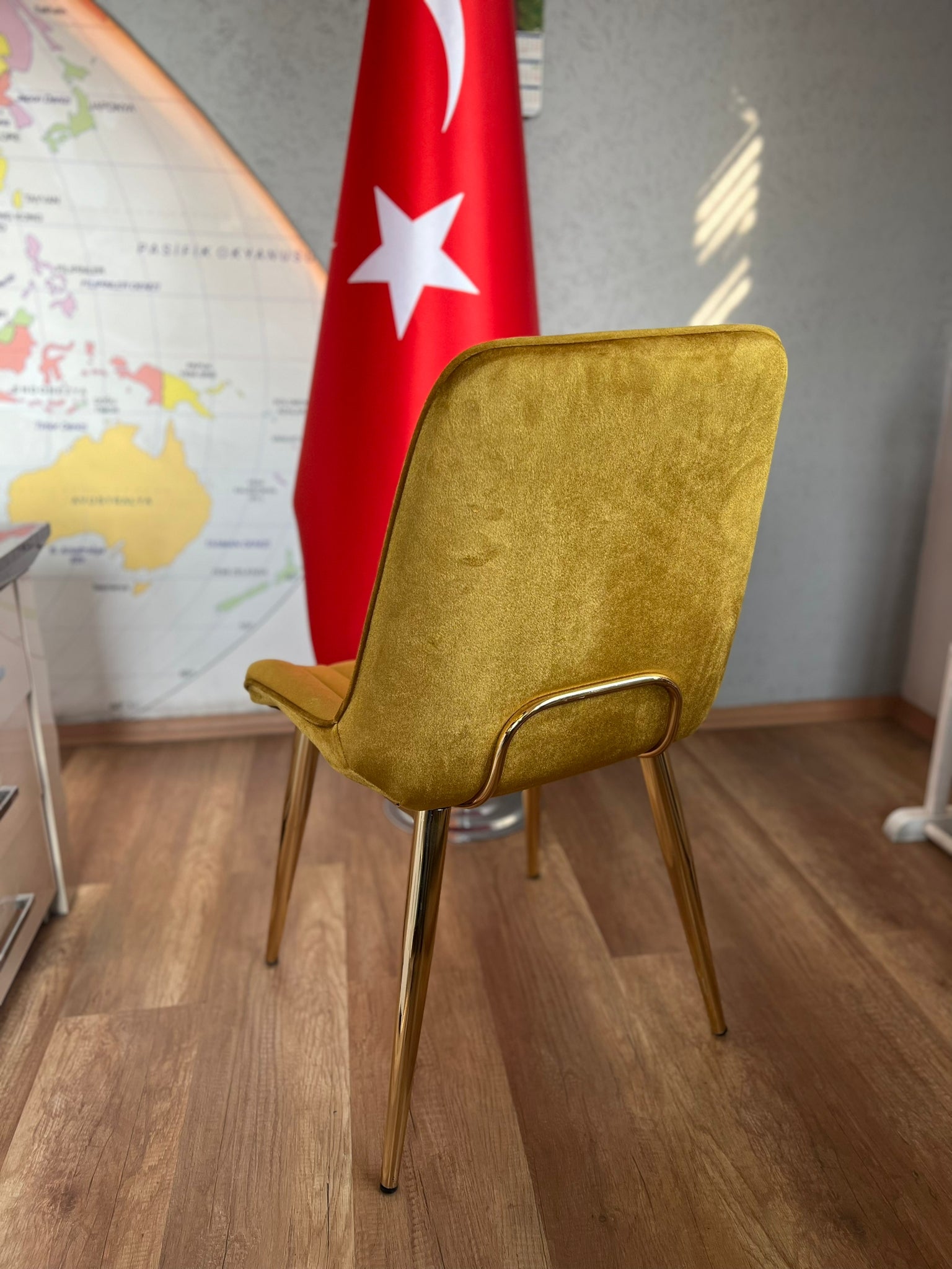 G-ES060 Mustard Yellow Oval Glass Dining Set - Image 3