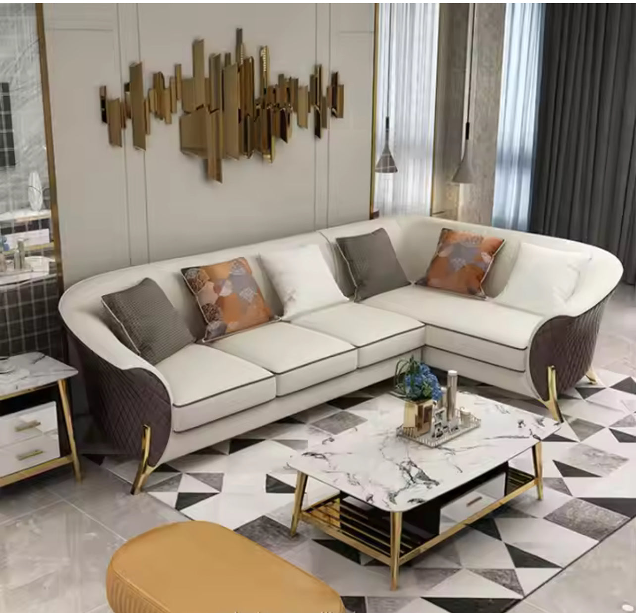 GG-Curvy Brown & Cream Modern Sectional Sofa - Image 4