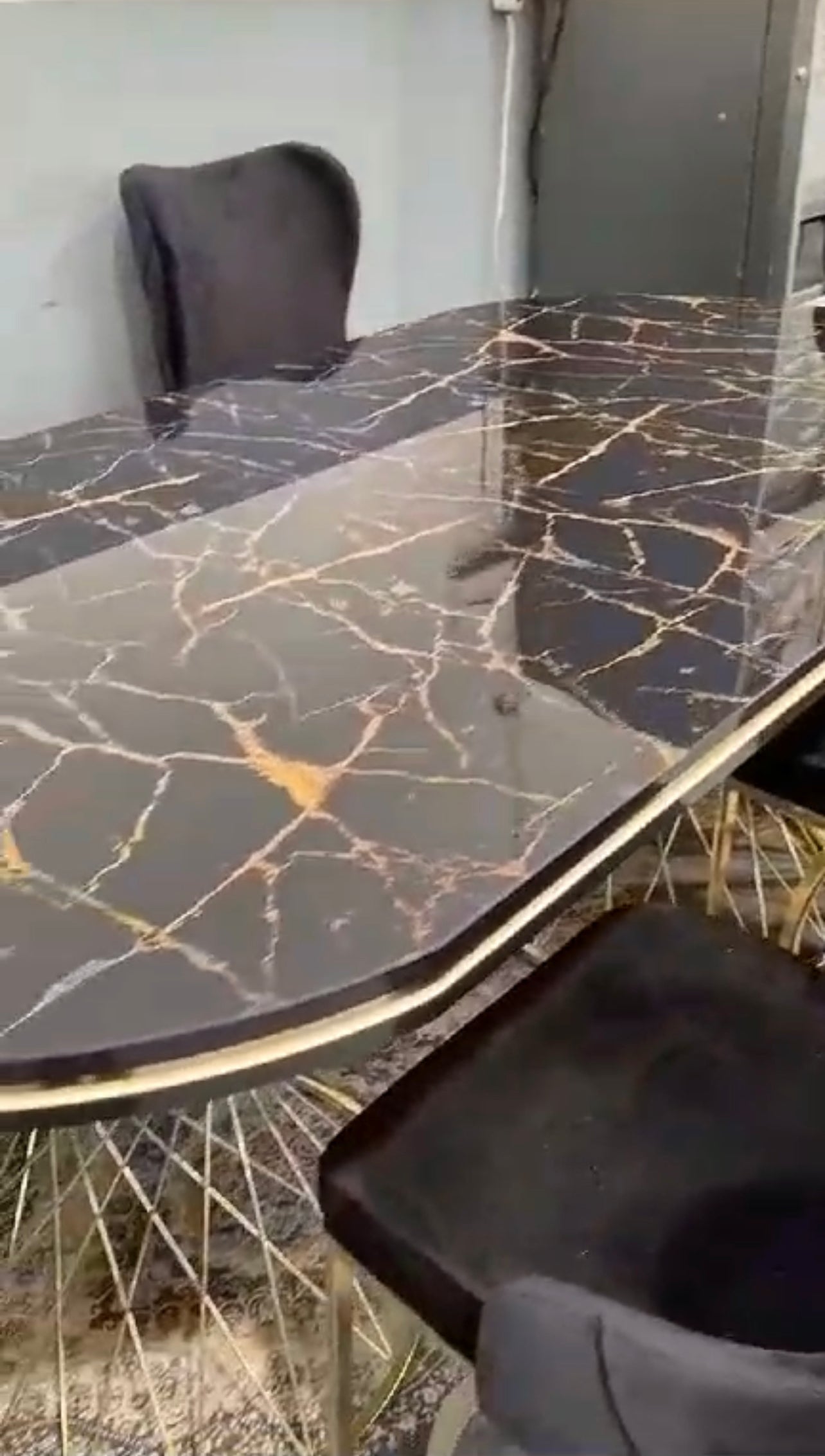 G-ES063 Black Oval Glass Marble Dining Room set - Image 3