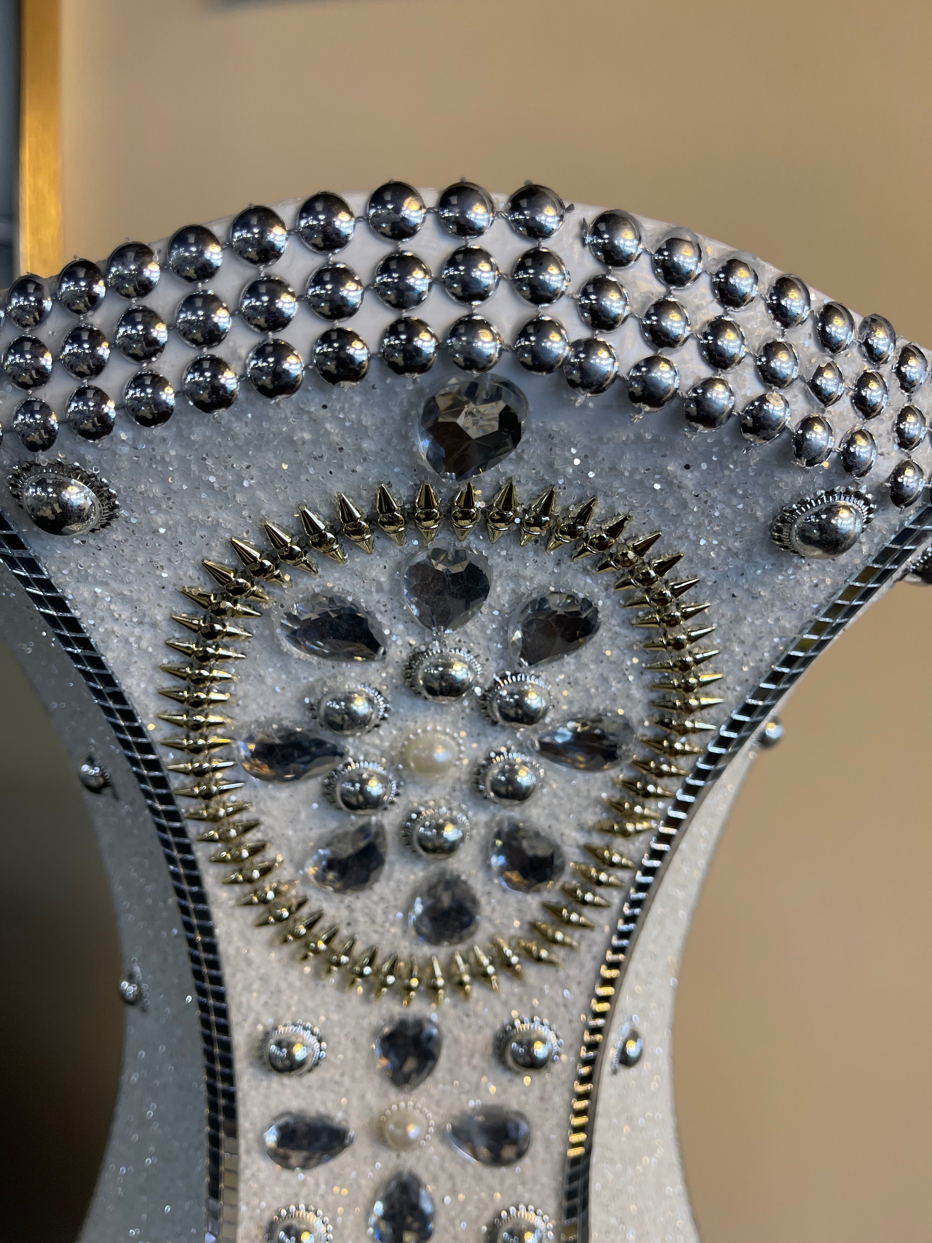 White Flower Vase Decor - Image 4