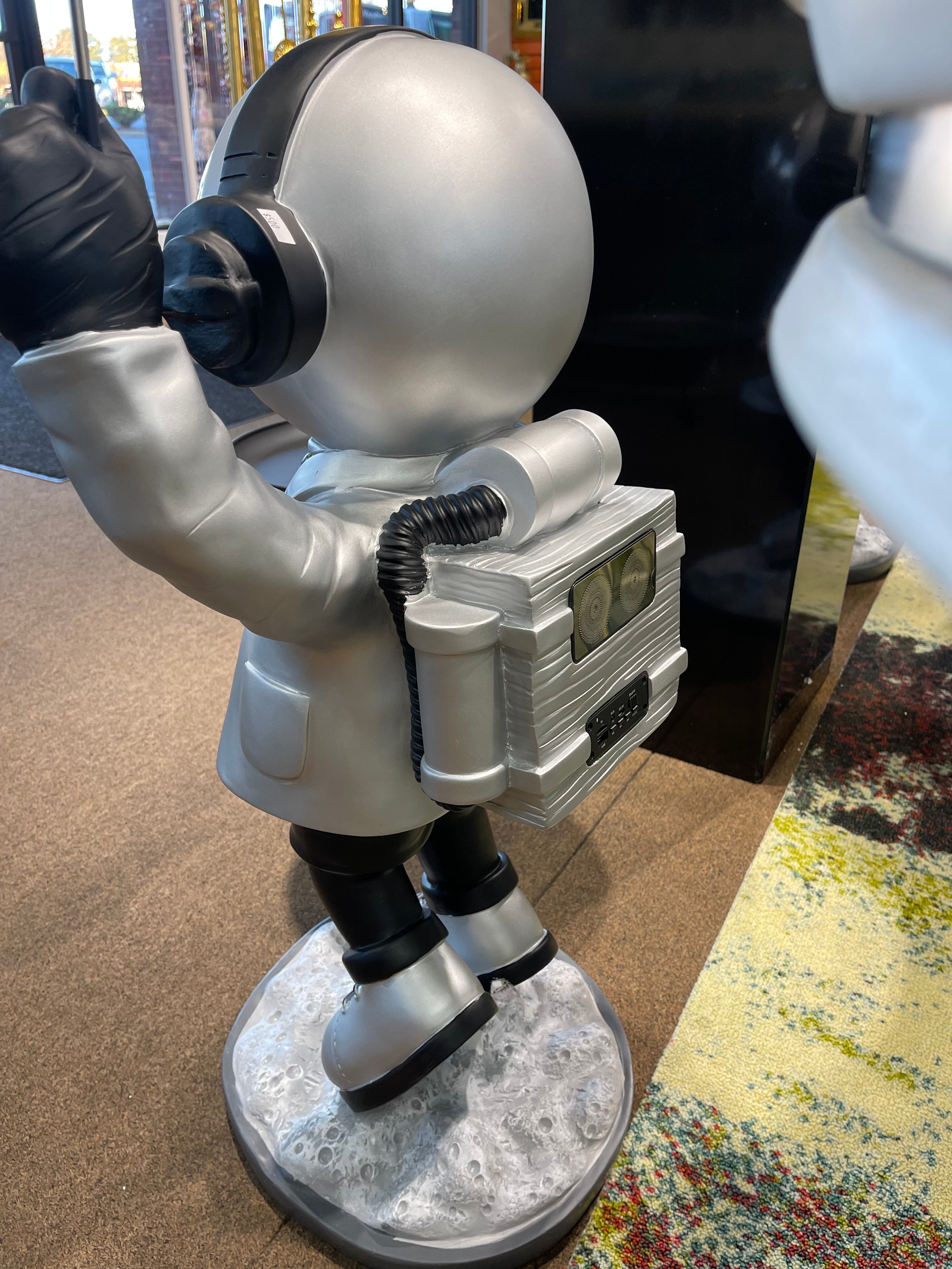 Silver & Black Astronaut man - Image 2