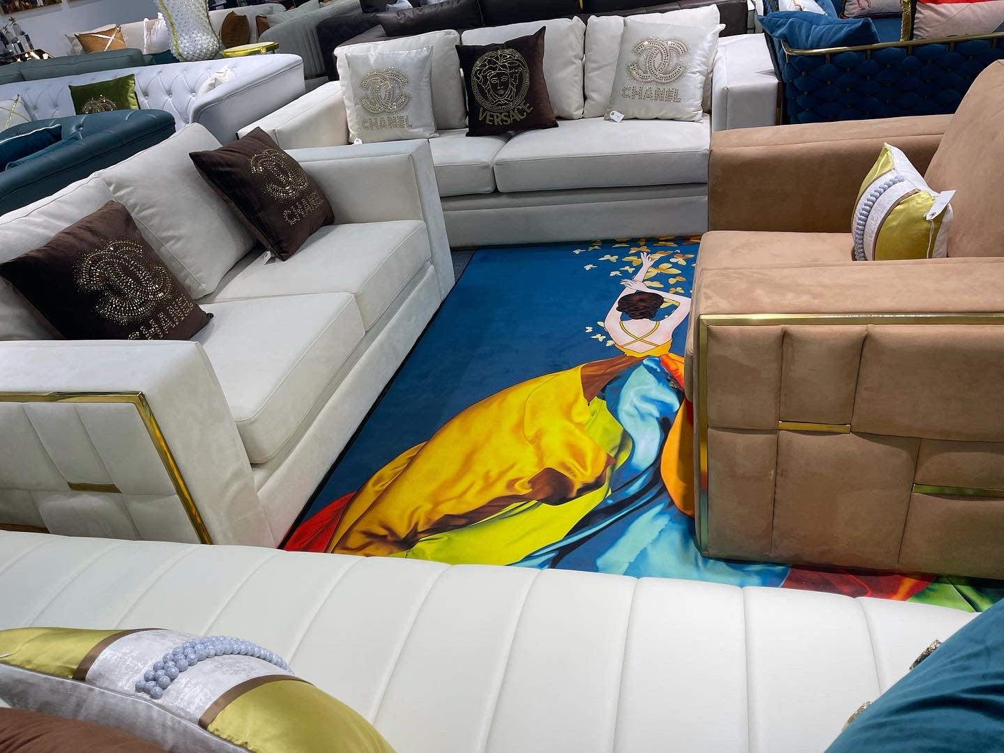 Nero Custom Living Room Set - Image 2