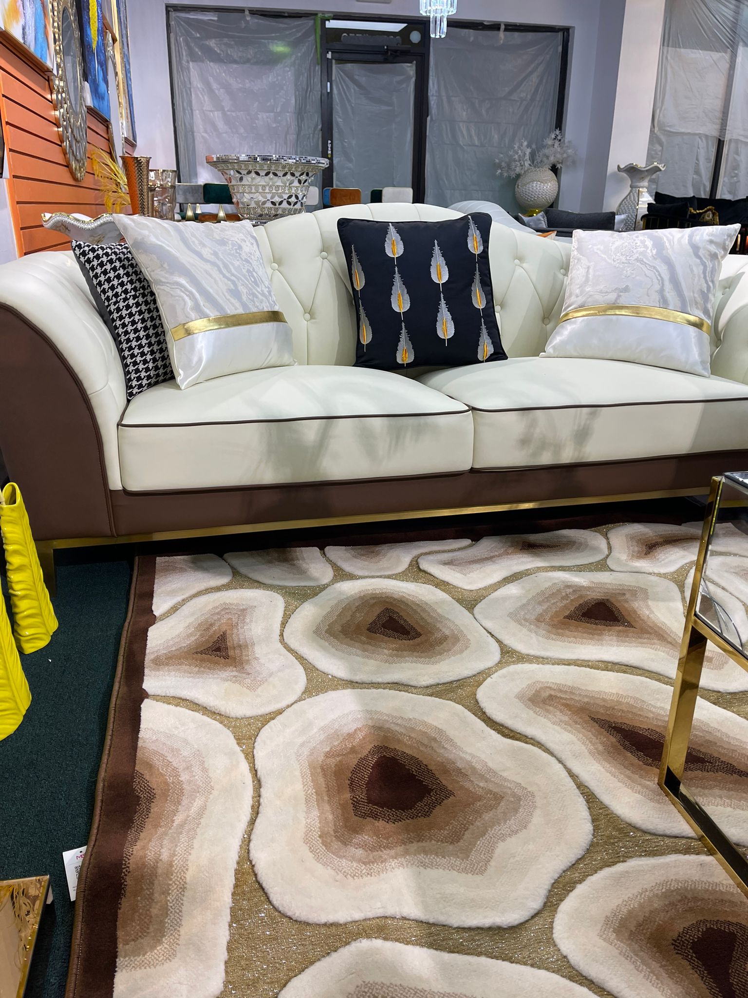 Brown and Cream Living Room Set - Image 3