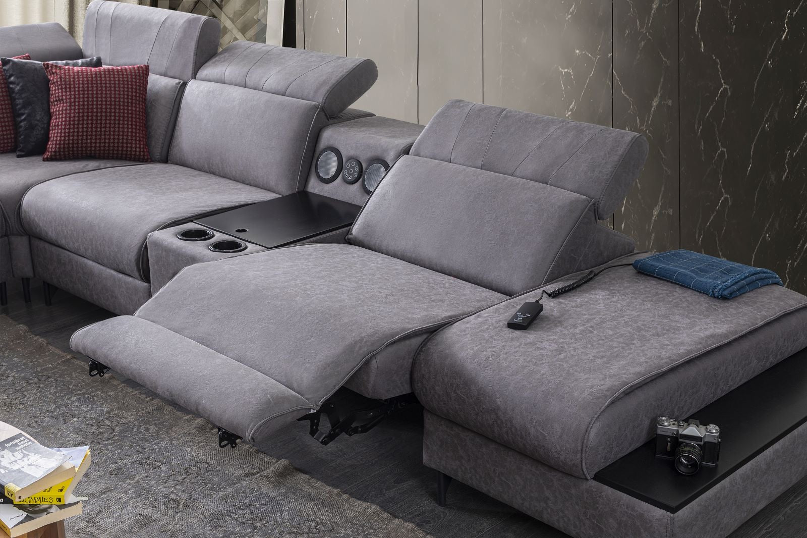 PANAHILL SECTIONAL LIVING ROOM SETTEE - Image 2
