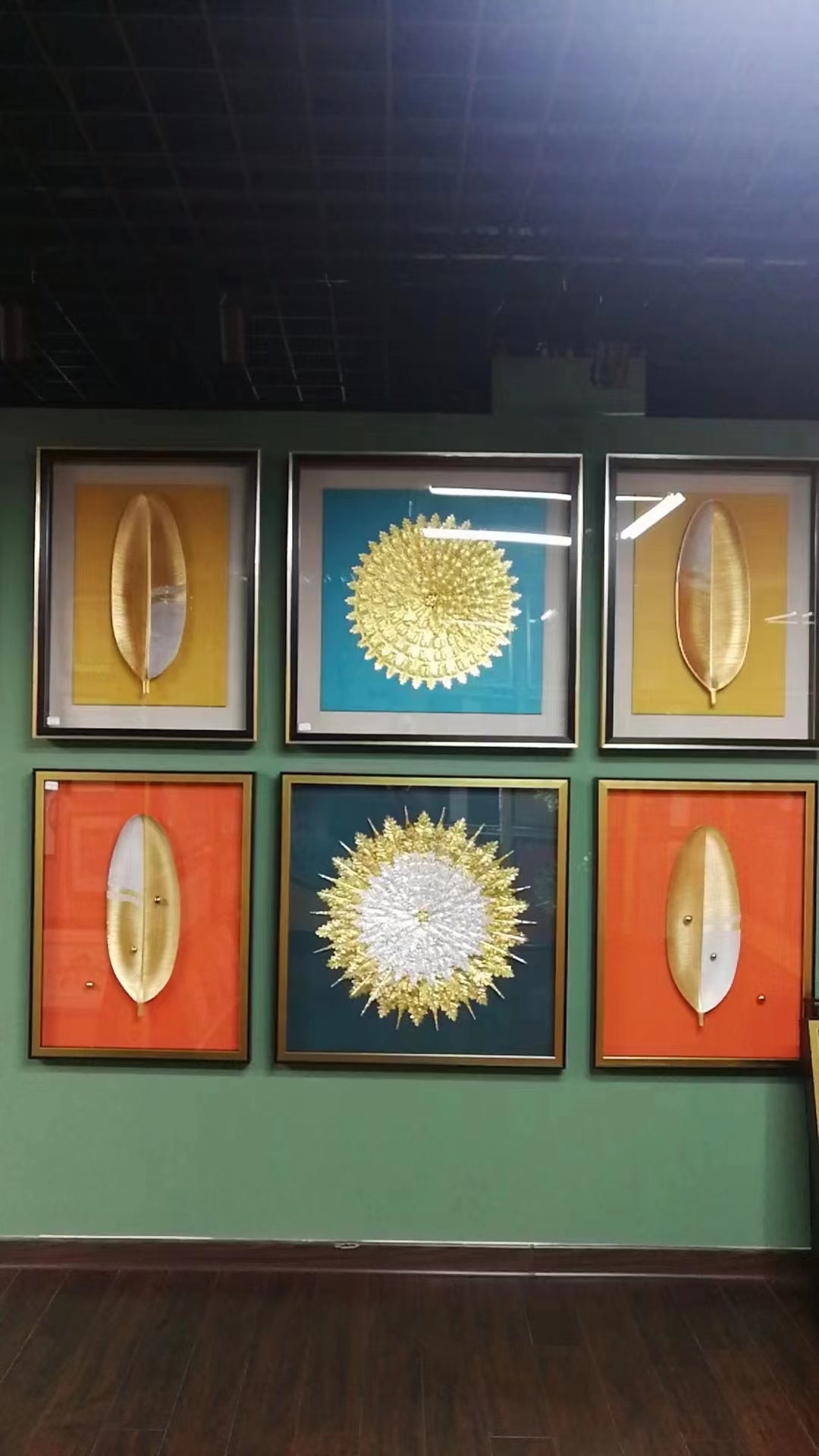 Gold and white Feather Painting Set - Image 3