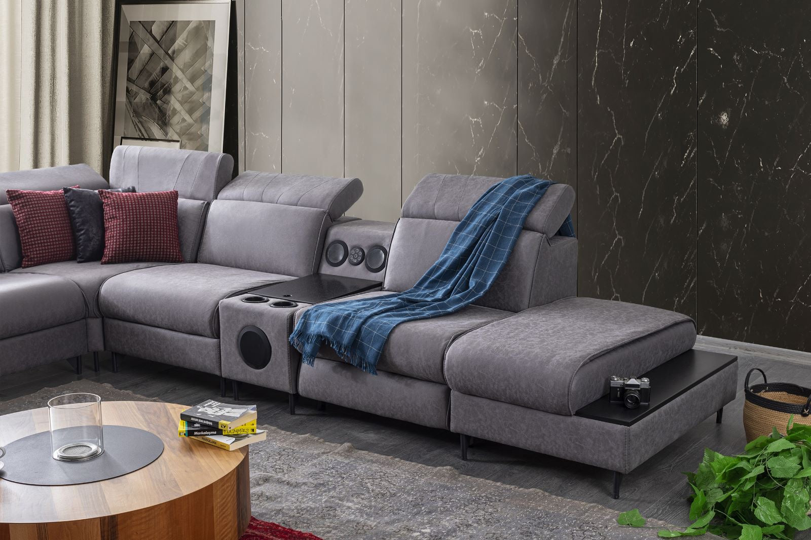 PANAHILL SECTIONAL LIVING ROOM SETTEE - Image 7