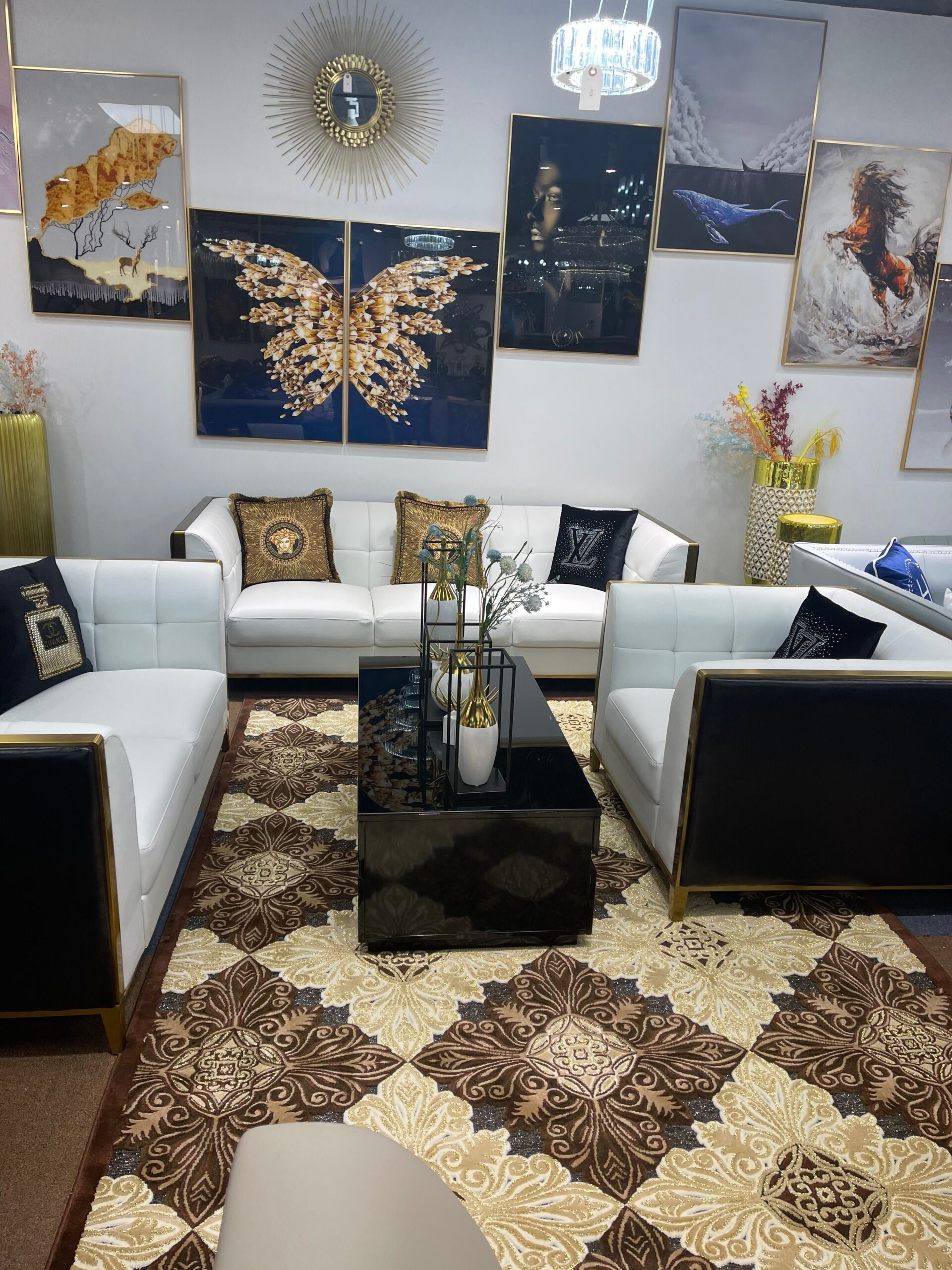 Black & White leather Living Room Set